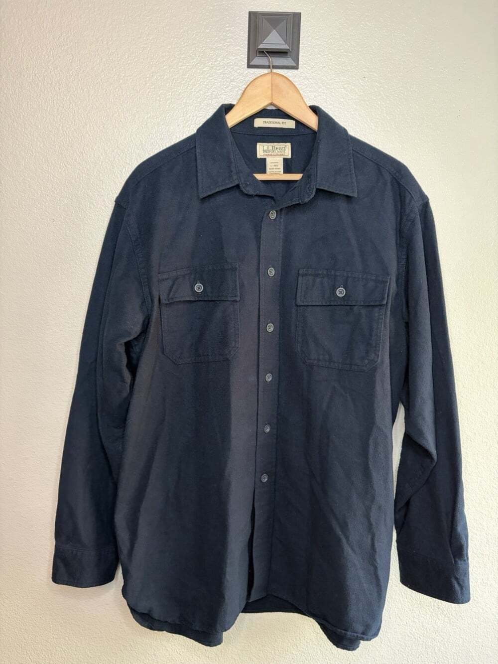 LL Bean Traditional Fit Chamois Cloth Blue Long Sleeve Button Up LARGE REG MEN